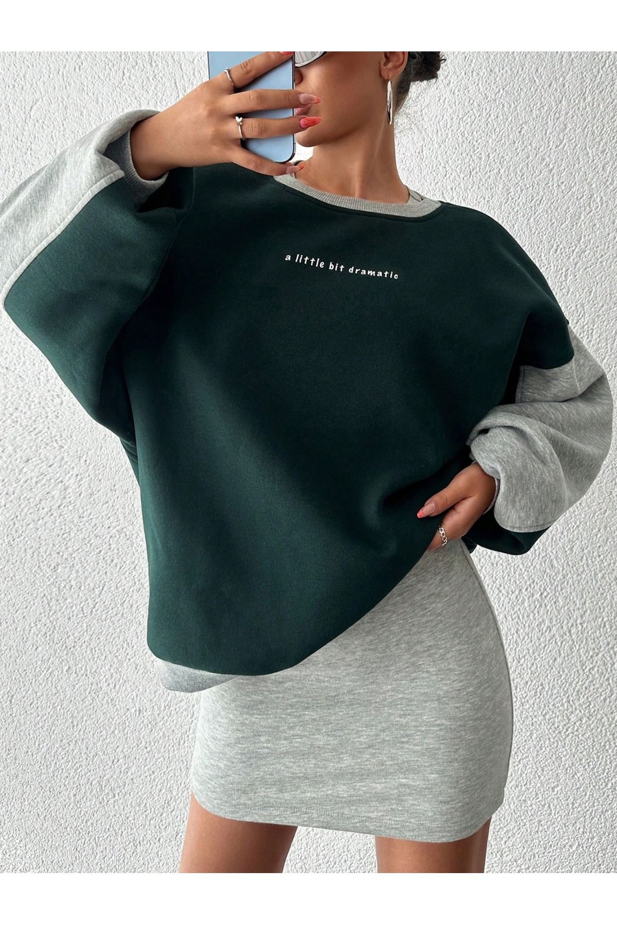 Rahat Kesim Slogan Baskılı Şardonlu Oversize Sweatshirt